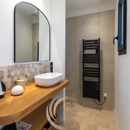 Villa Neuve Corse Sud Avec Vue Et Piscine Chauffée *